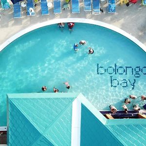 Bolongo Bay Beach Resort